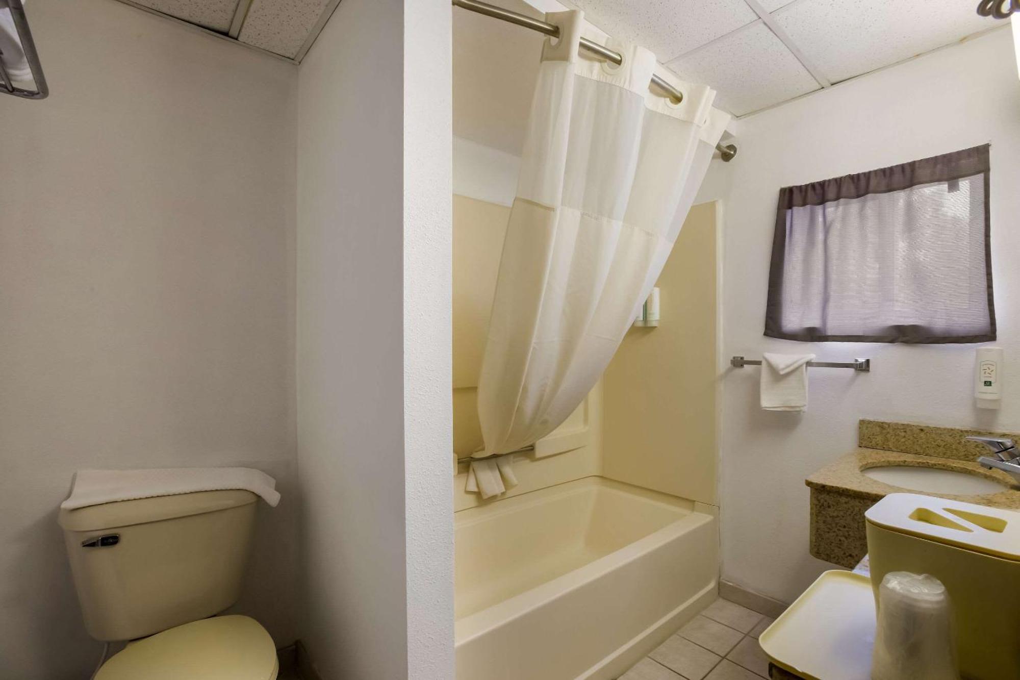 Quality Inn&Suites Millville – Vineland Esterno foto